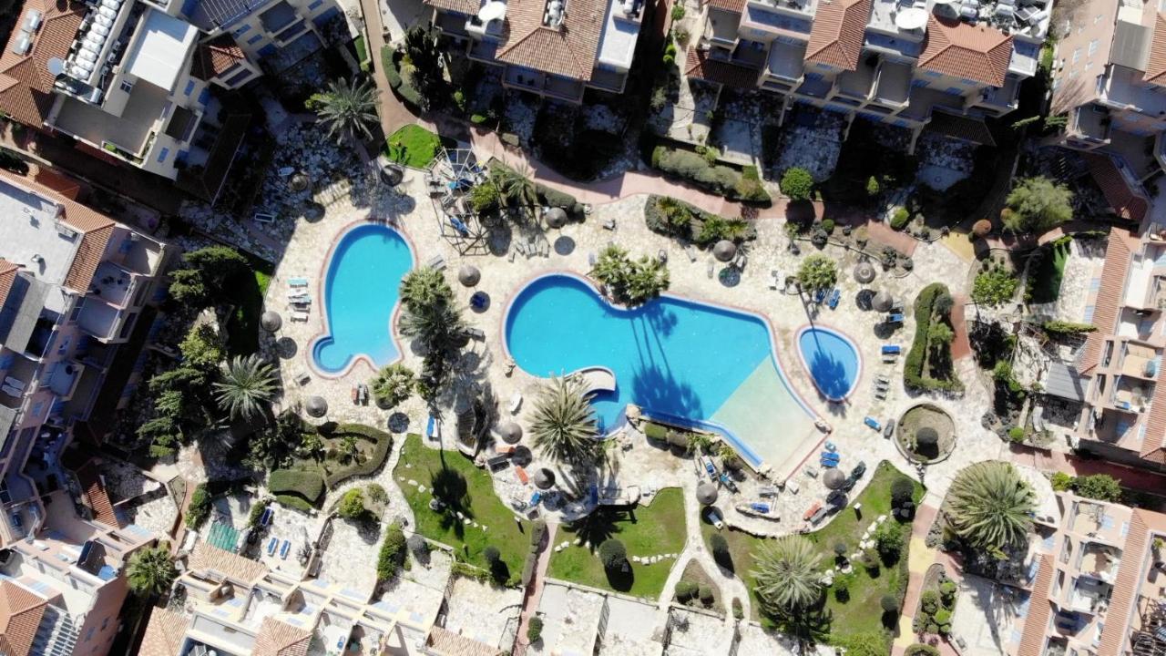 Апартаменти Limnaria Gardens B Пафос Екстер'єр фото
